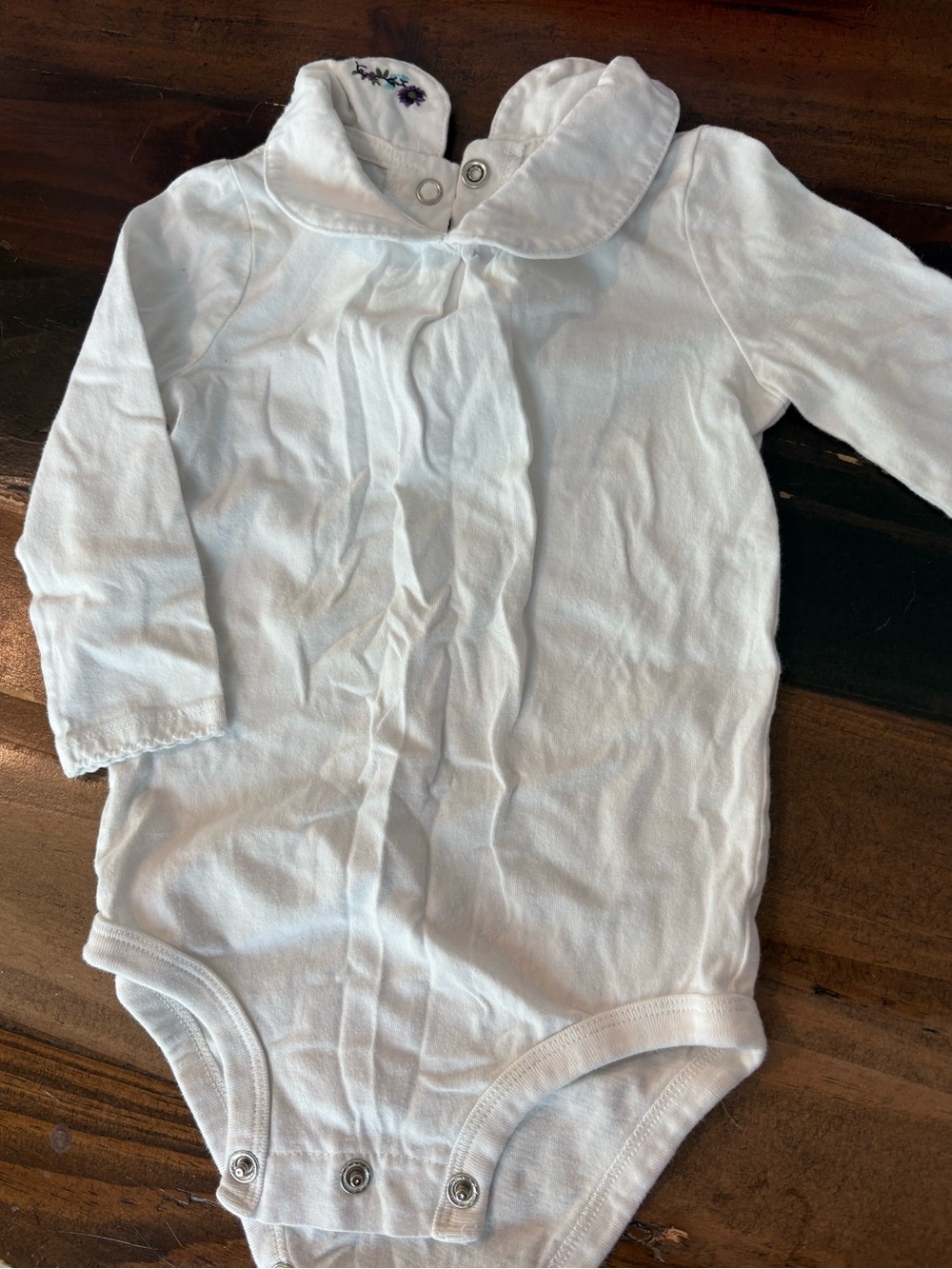 Osh Kosh long sleeve bodysuit with embroidered Peterpan collar